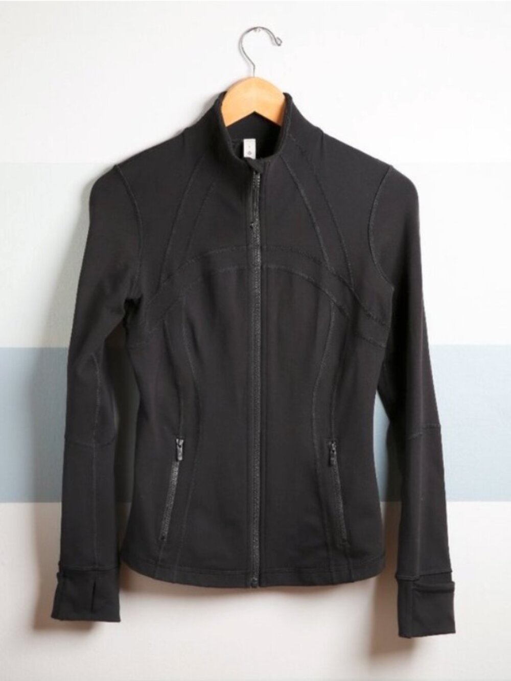 LULULEMON Black Define Jacket Luon™ | Size 6 - Picture 15 of 15